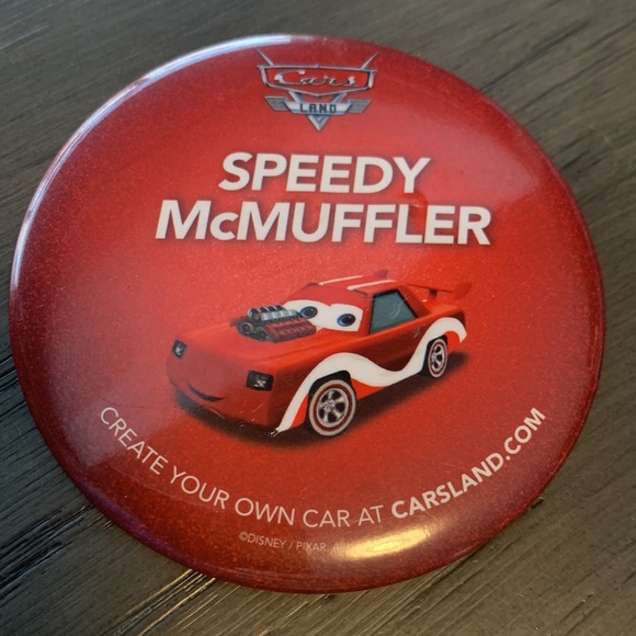 Set of 3 Disneyland Carsland button/pins - Picture 3 of 5